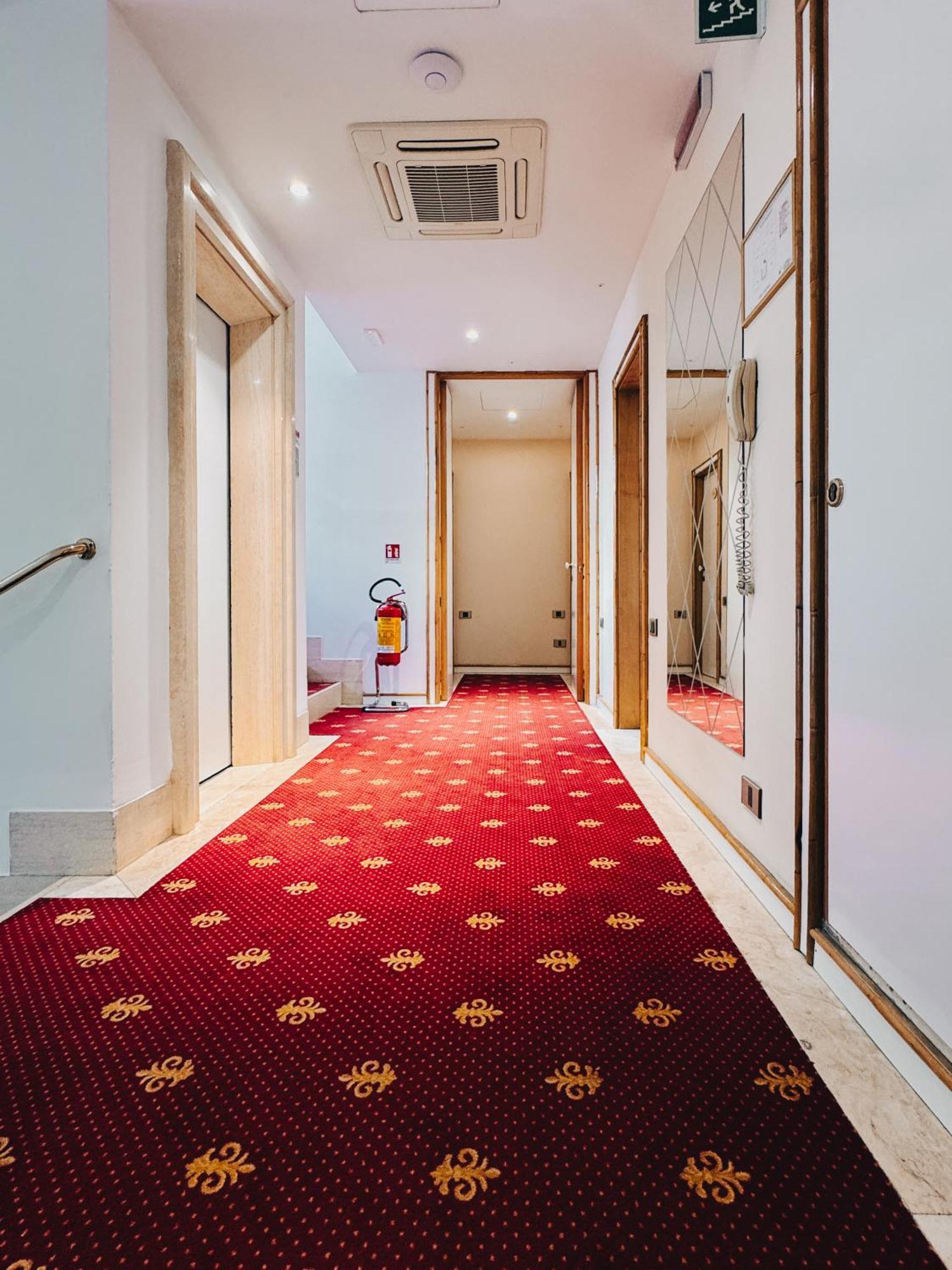 Hotel President - Vintage In Centro